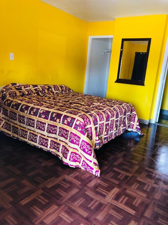 Commodore Motel Оукланд Екстериор снимка