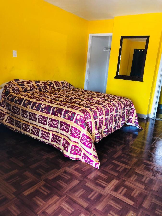 Commodore Motel Оукланд Екстериор снимка
